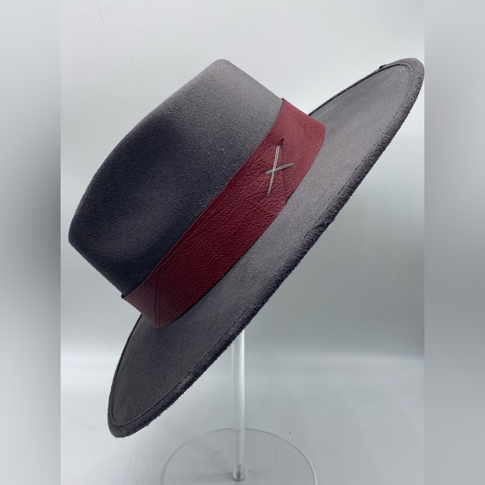 Dapper by The Chapeauholic